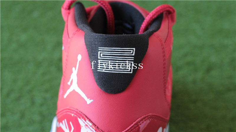 Air Jordan 11 Gym Red x Supreme